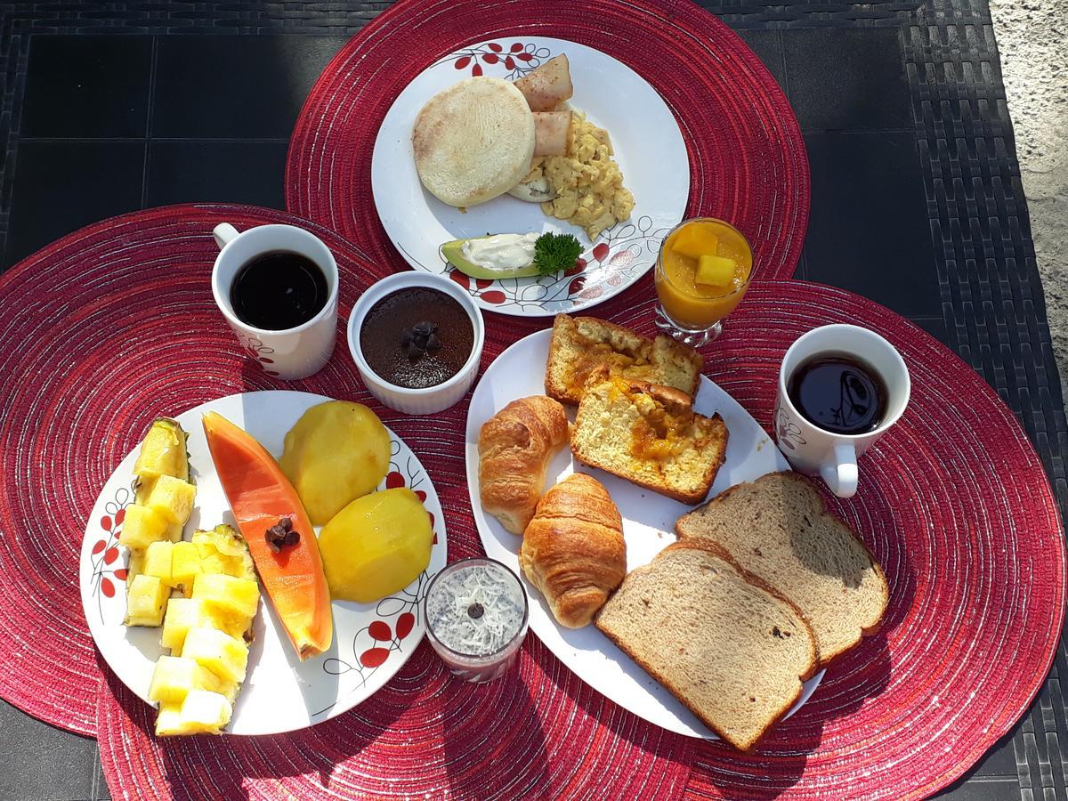 Bed & Breakfast T.T Río Hato エクステリア 写真